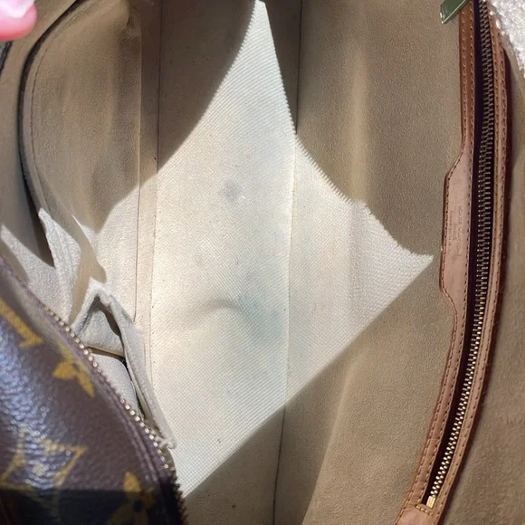 Authentic Louis Vuitton Shoulder Bag - Vintage July 2002, USA made - Picture 16 of 16